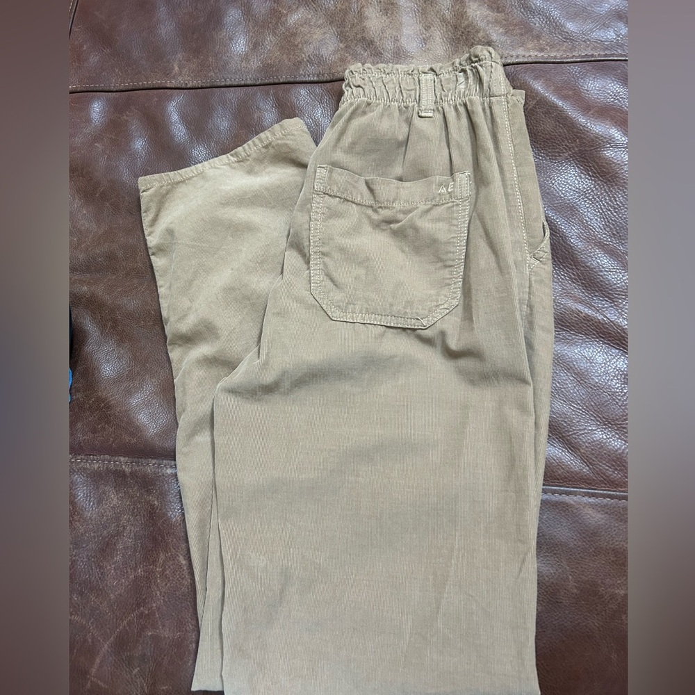 American eagle women’s corduroy straight leg pants